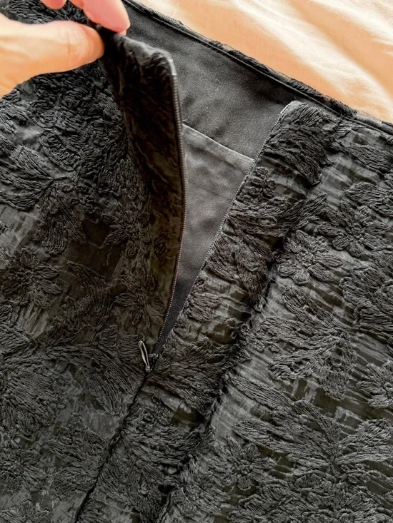 Brand new Elegant Cream Lace A-Line Skirt - Picture 6 of 6